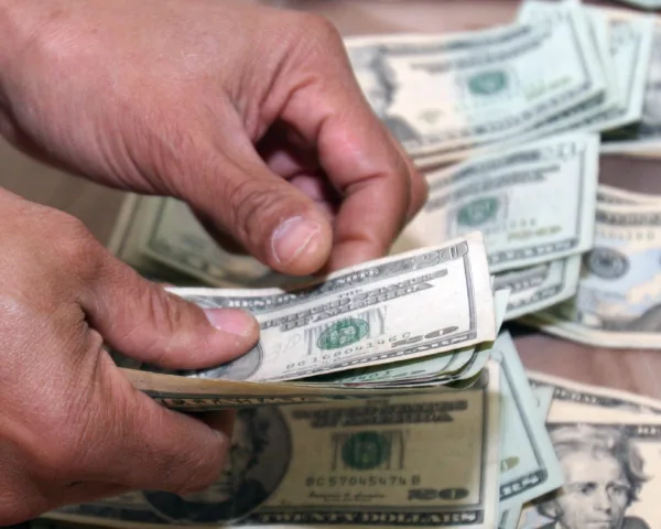 The Politics of Budgeting—Luke 14:25-33 (Amy Allen)