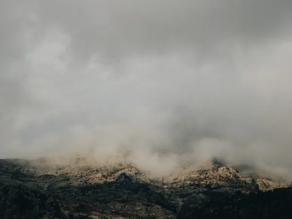 Destabilizing Divine Presence, Fracturing Joy