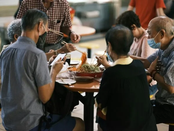 Eating with the Margins: The Political Theology of Table Fellowship